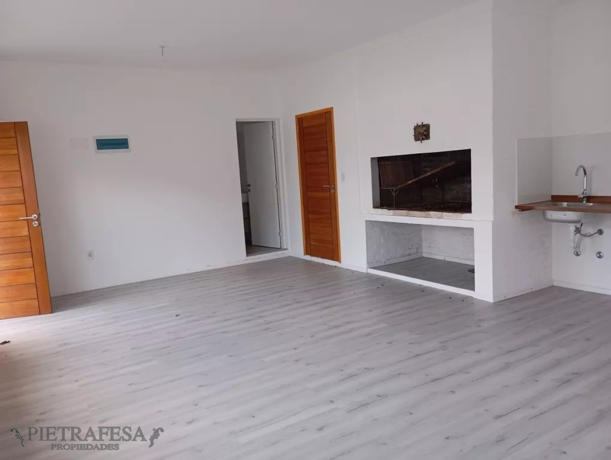 Casa ID.10750 - Casa en venta 3 dormitorios,4 baños, cochera- Parque de Solymar