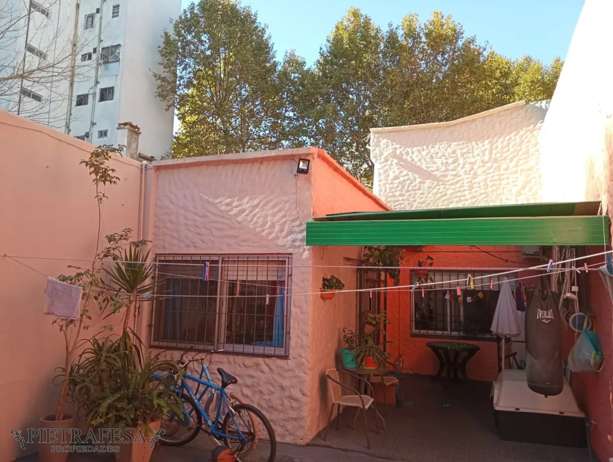 Casa ID.6867 - Casa en venta 3 dormitorios, 2 baños y patio con parrillero-Joaquín de Salterain -Cordón
