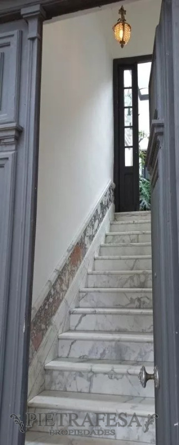Casa ID.5832 - Casa en venta 3 dormitorios, 1 baño y azotea con parrillero- Miñones- Punta Carretas