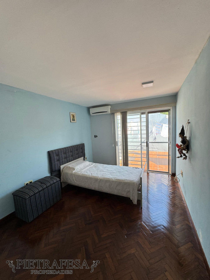 Casa ID.12278 - Gran casa en venta 6 dormitorios, 4 baños, piscina-Punta Gorda