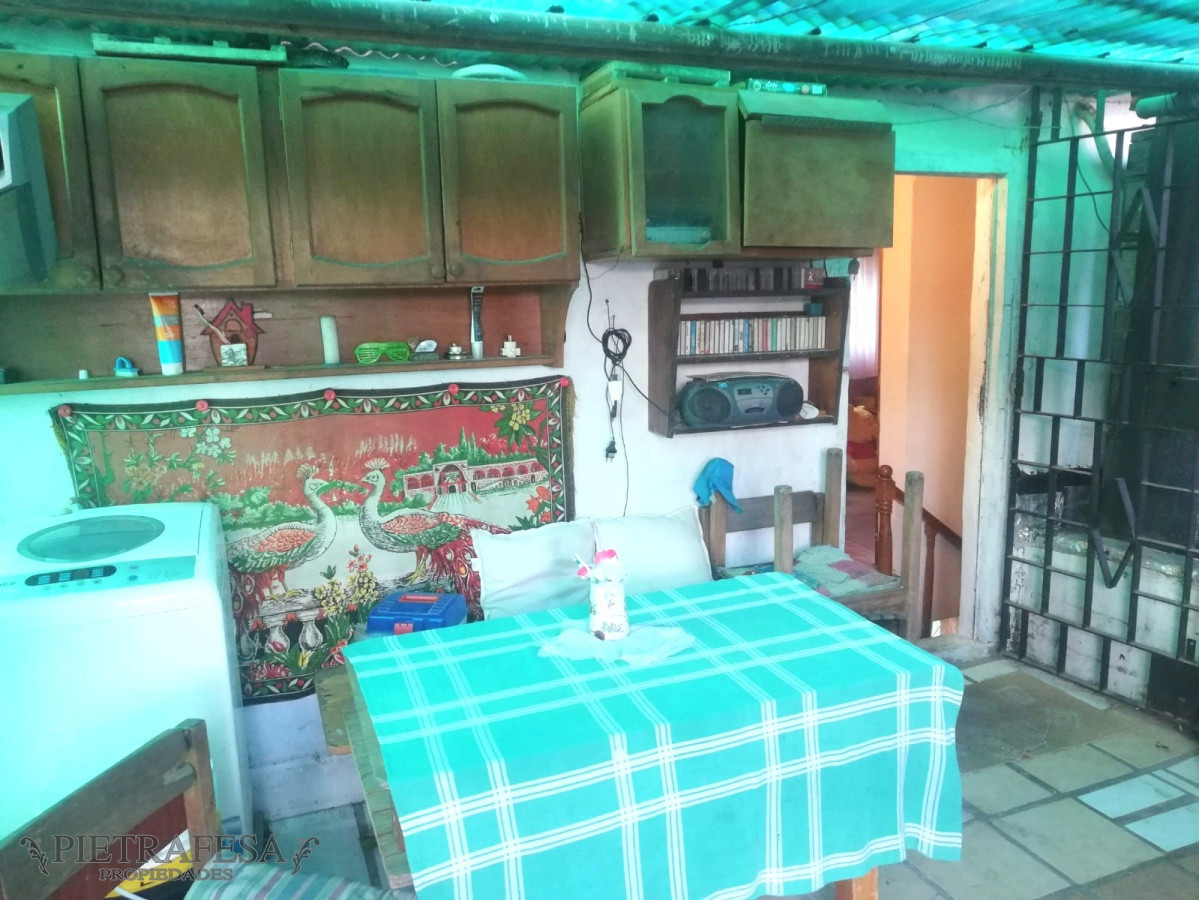 Casa ID.1652 - Casa en venta 2 plantas, 4 dormitorios 2 baños con garaje - Isabela - Brazo Oriental 