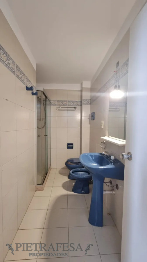 Casa ID.13780 - Casa en venta 3 dormitorios, 3 baños, patio-Carrasco 