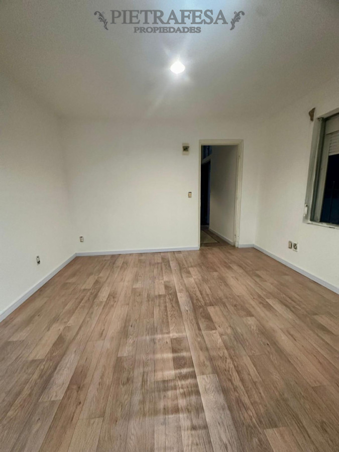 Casa ID.16546 - Venta de casa, 1 dormitorio, 1 baño . Ciudad Vieja