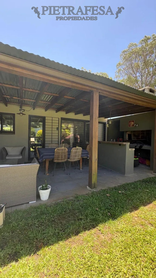 Casa ID.15020 - Casa en venta, 4 dormitorios, 3 baños, patio, barbacoa, piscina, cochera. Lagomar.