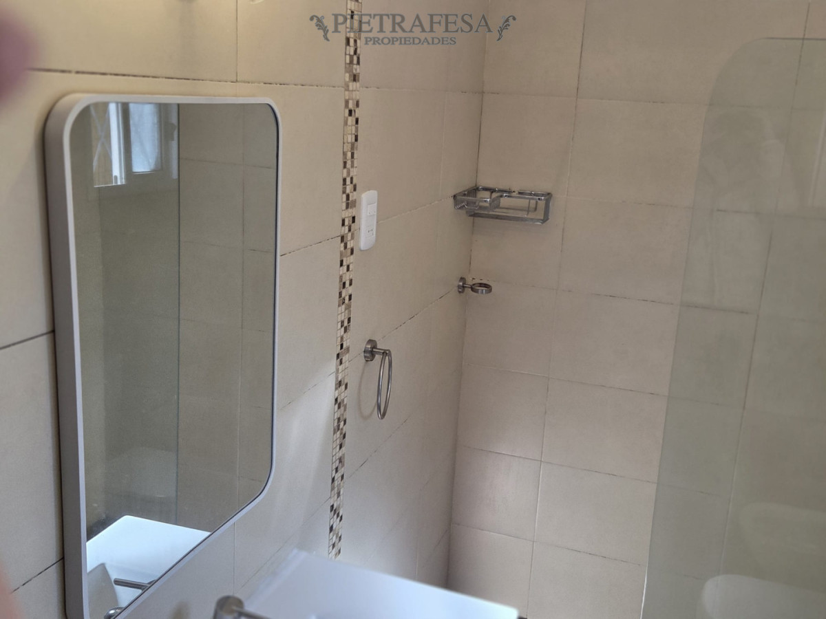 Casa ID.15281 - Casa en venta con renta, 2 dormitorios, azotea-Aires Puros