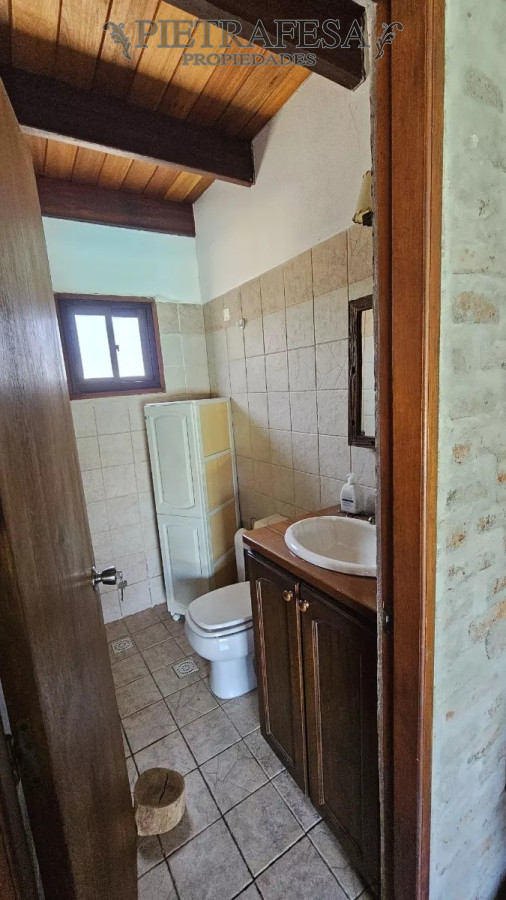 Casa ID.12647 - 2 Casas en venta,5 dormitorios, piscina, garaje-Malvin 