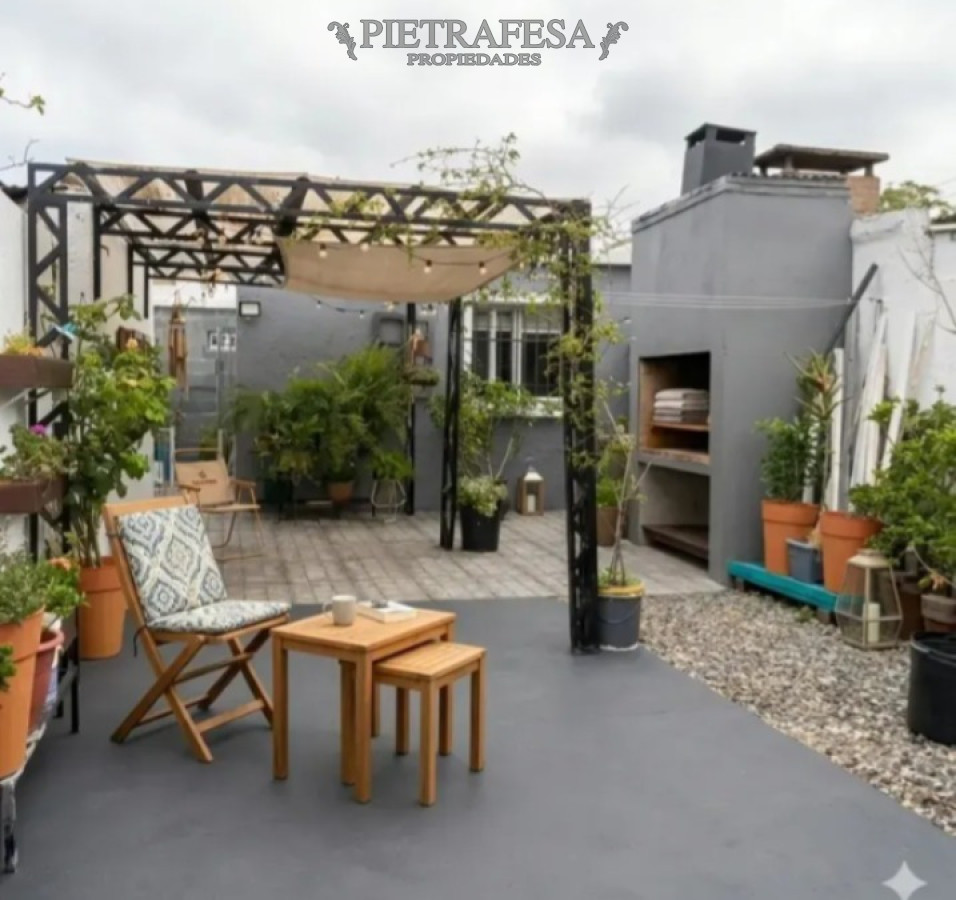 Casa ID.15585 - Casa en venta, 1 dormitorio, 1 baño, patio con parrillero. Malvin Norte.