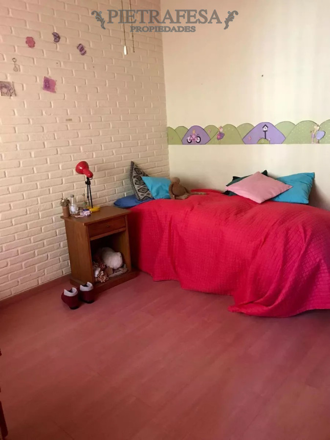 Casa ID.8990 - Casa en venta 3 dormitorios, 3 baños, patio, gje- Buceo