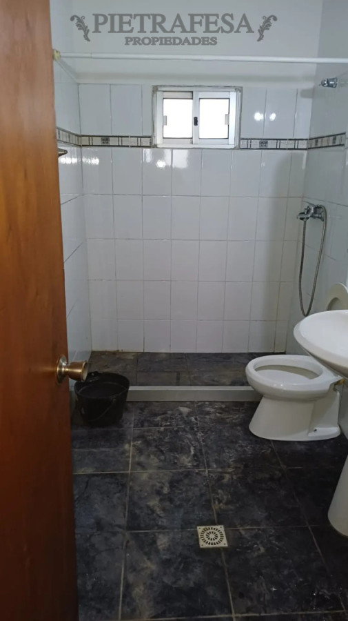 Casa ID.16155 - Casa en alquiler, 1 dormitorio, 1 baño, patio, cochera. Lagomar.