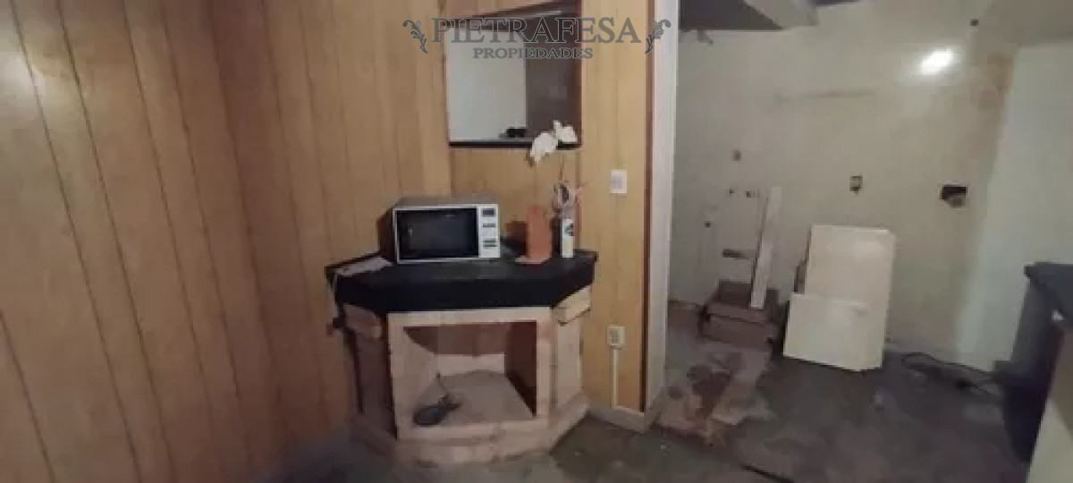 Casa ID.12678 - Casa en alquiler, 3dormitorios, 1baño, patio. Tres Cruces.