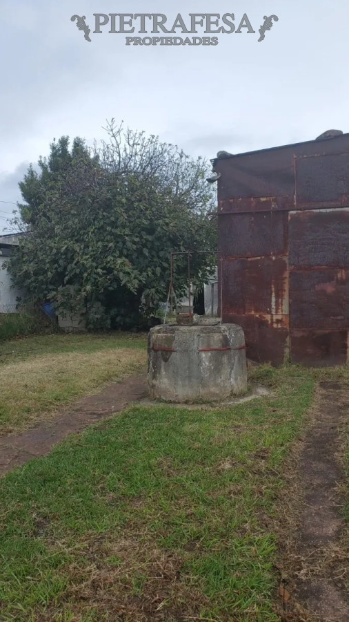 Casa ID.13842 - Oportunidad! 2 casas en venta con amplio terreno y galpón-Hipódromo