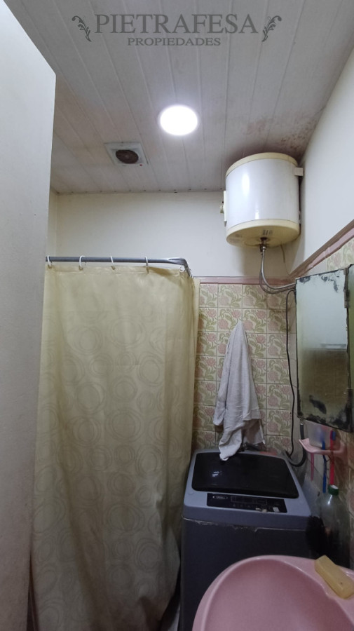 Casa ID.14999 - 2 Casas en venta, 4 dormitorios, 1 baño, patio, Malvin Norte.