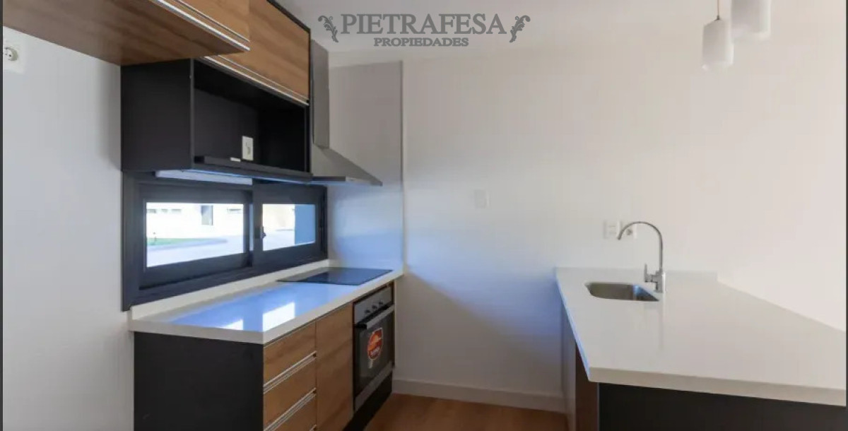 Casa ID.16440 - Casa en venta con renta - 2 dormitorios - 1 baño - Cochera