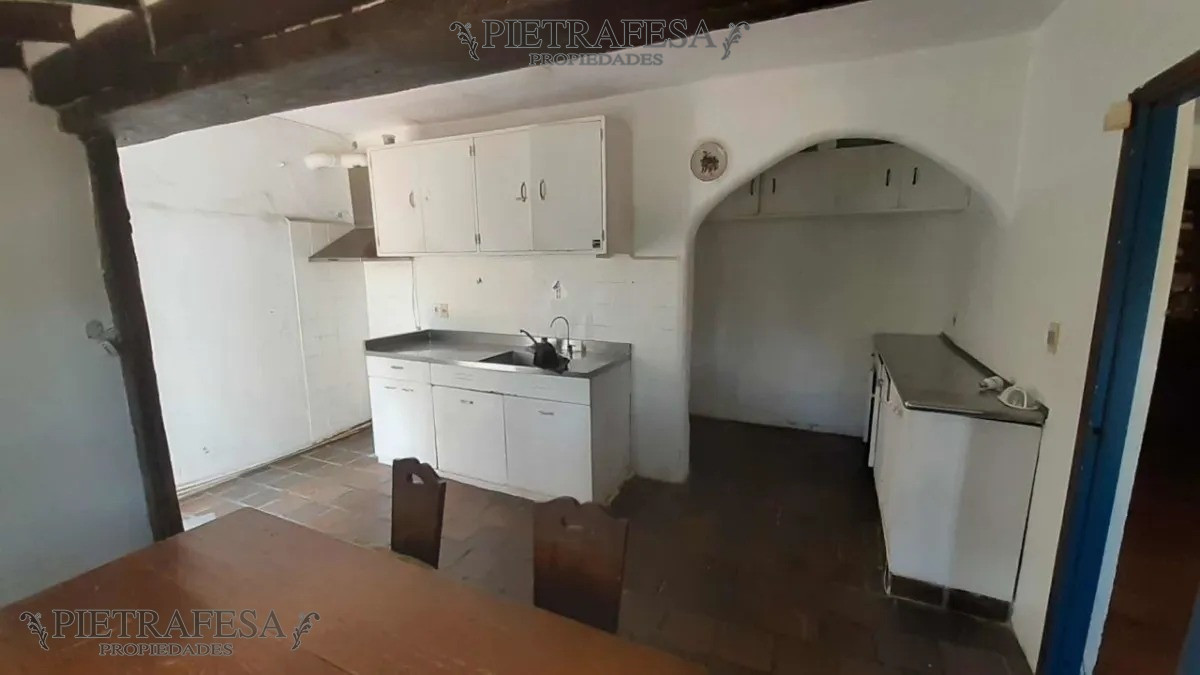 Casa ID.9634 - 2 casas en venta 6dormitorios, 8 baños, fondo-Carrasco Norte