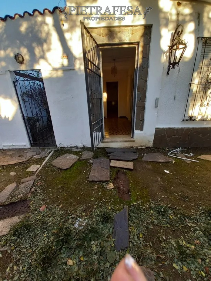 Casa ID.13871 - Casa a reciclar en venta 1 dormitorio ,1 Baño, Patio y Garaje - Unión