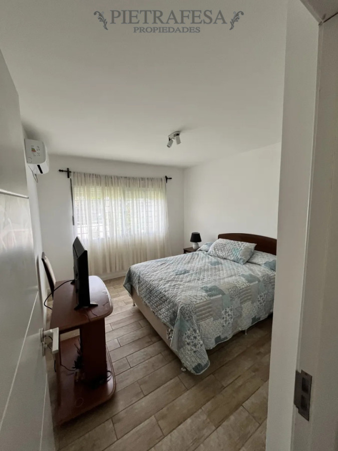 Casa ID.15022 - Casa en venta, 2 dormitorios, 1 baño, patio con parrillero, cochera. Solymar.