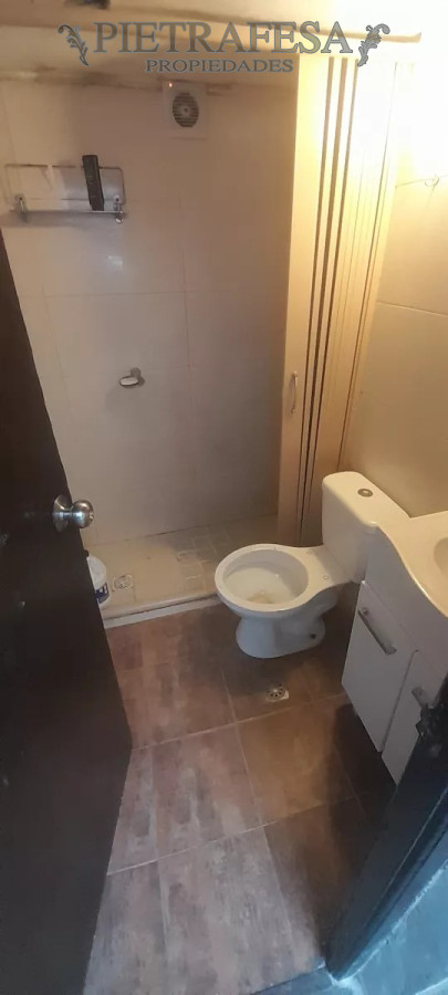 Casa ID.11239 - Casa en venta, 5 dormitorios, 1 baño-Aguada