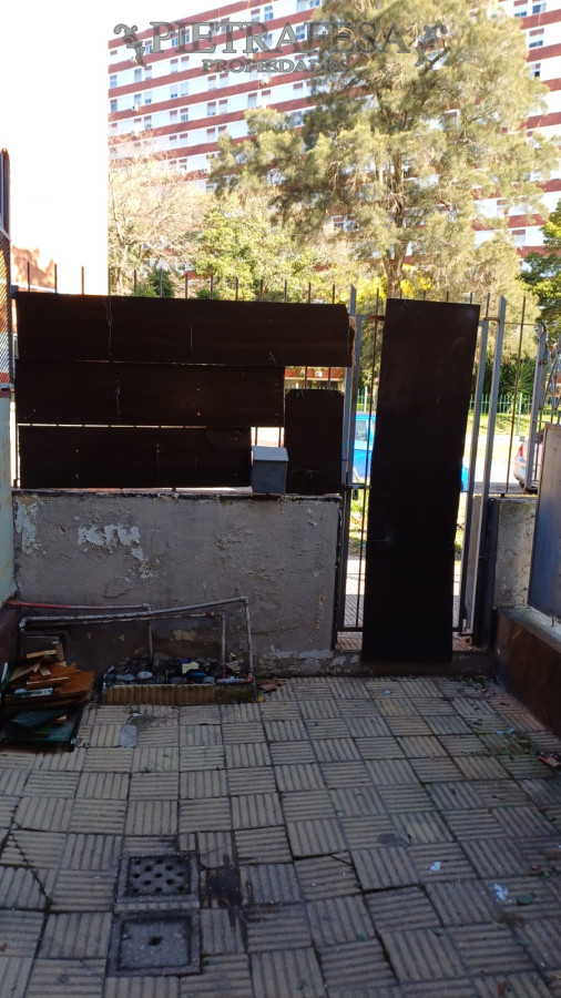 Casa ID.13895 - Casa a reciclar 2 dormitorios, 1 baño- Aires Puros 