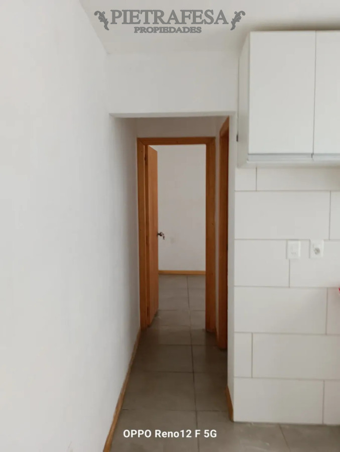 Casa ID.15942 - Casa en alquiler, 1 dormitorio, 1 baño, patio. Cerrito.