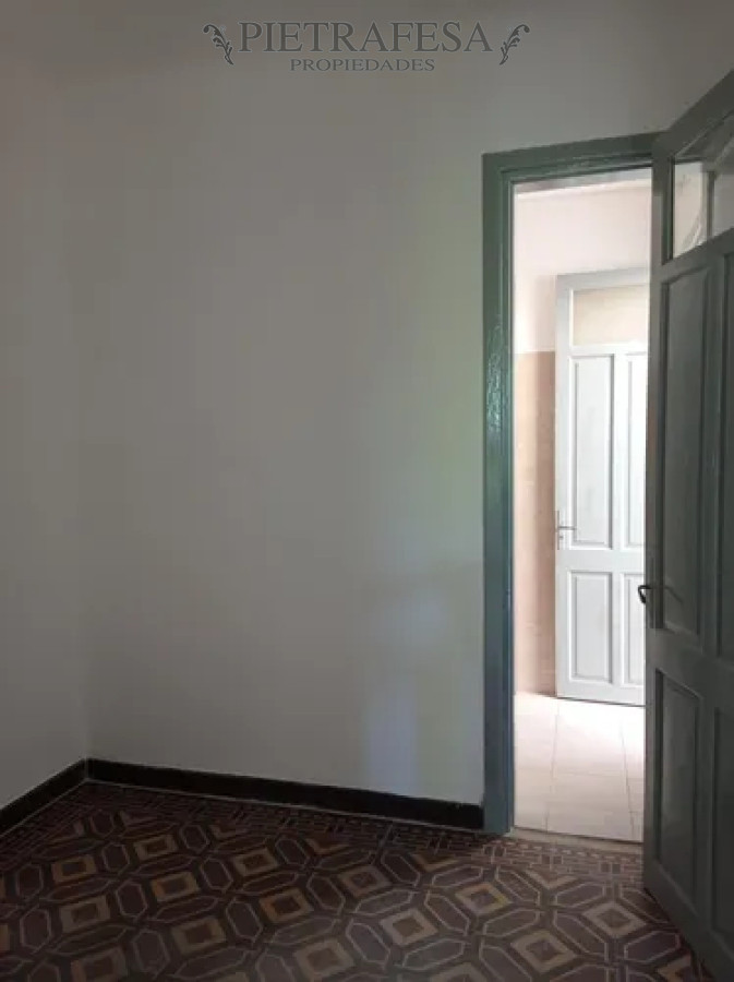 Casa ID.13566 - Casa en alquiler, 3dormitorios, 1baño. Paso Molino.