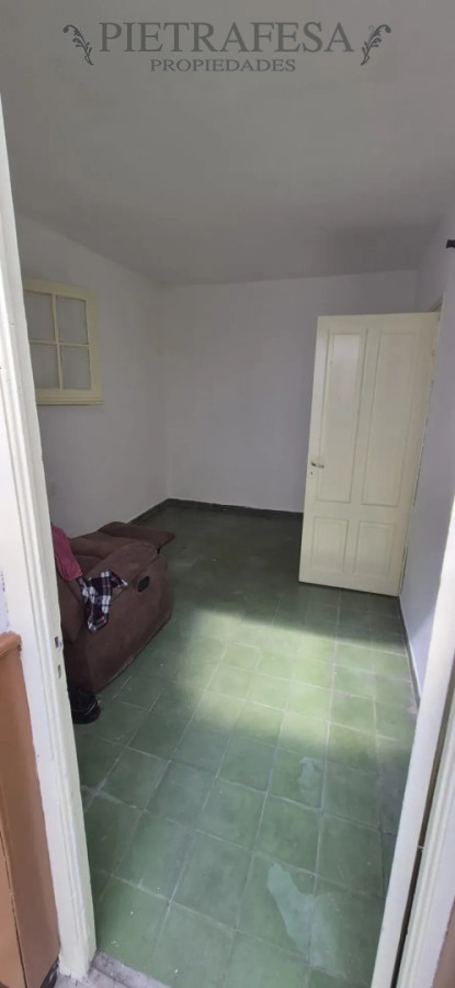 Casa ID.15625 - Casa en alquiler, 5 dormitorios, 2 baños, patio con parrillero, garaje. Cerrito.