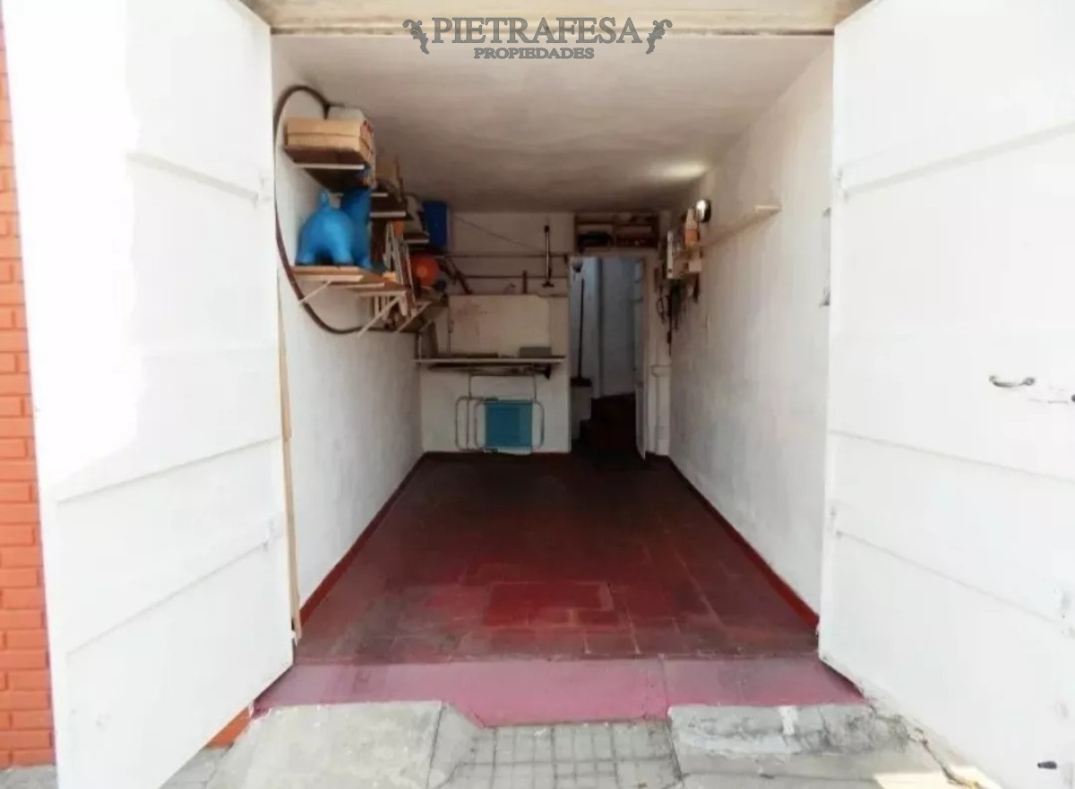 Casa ID.6121 - Casa en venta 2 dormitorios, 1 baño, balcón, azotea y garaje-José Antonio Cabrera -Unión