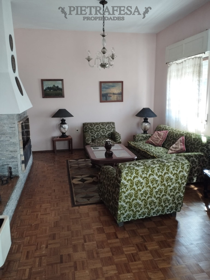 Casa ID.7234 - Casa en venta 3 dormitorios, 3 baños, patio y garaje- Estivao -Parque Batlle