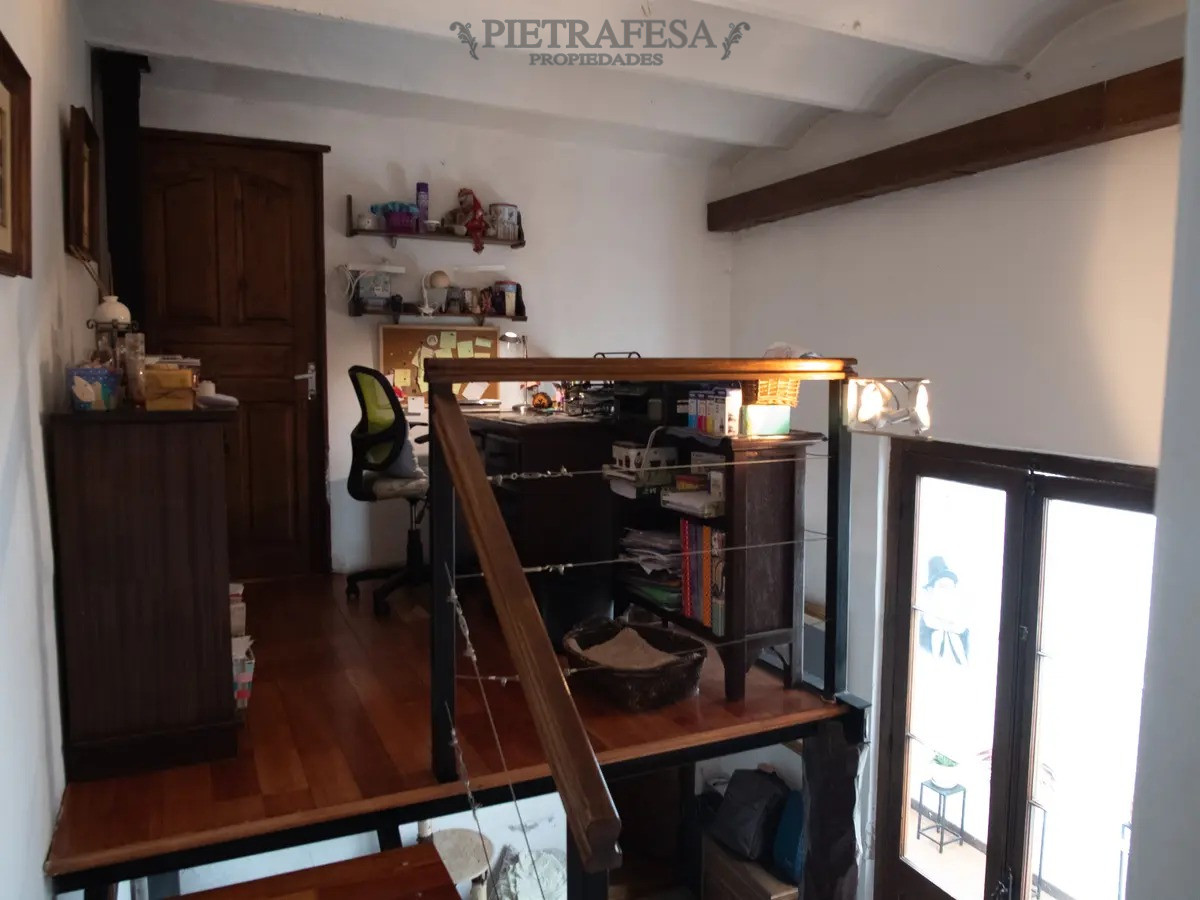 Casa ID.12507 - Casa en venta 4 dormitorios, gje, patio-Palermo