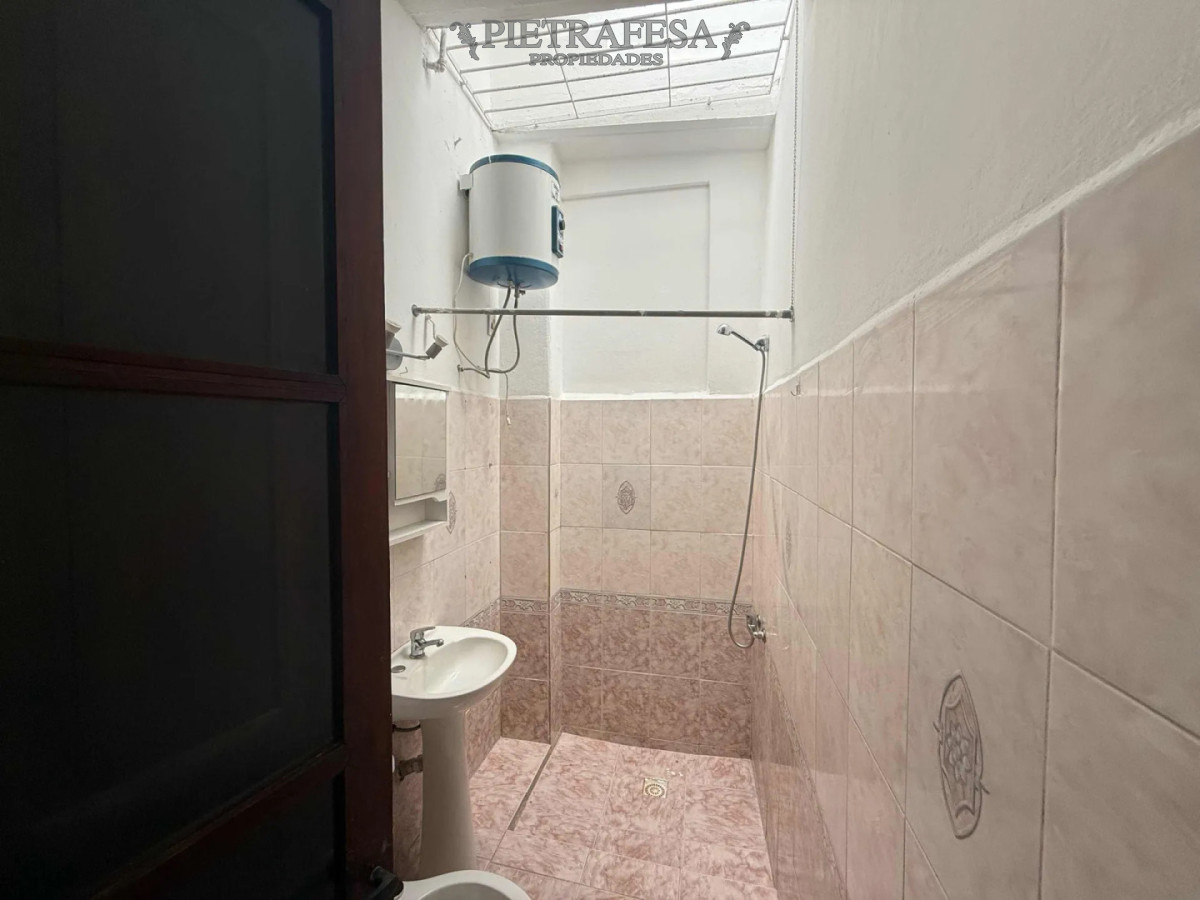 Casa ID.15153 - Casa en venta, 1 dormitorio, 1 baño. Prado.