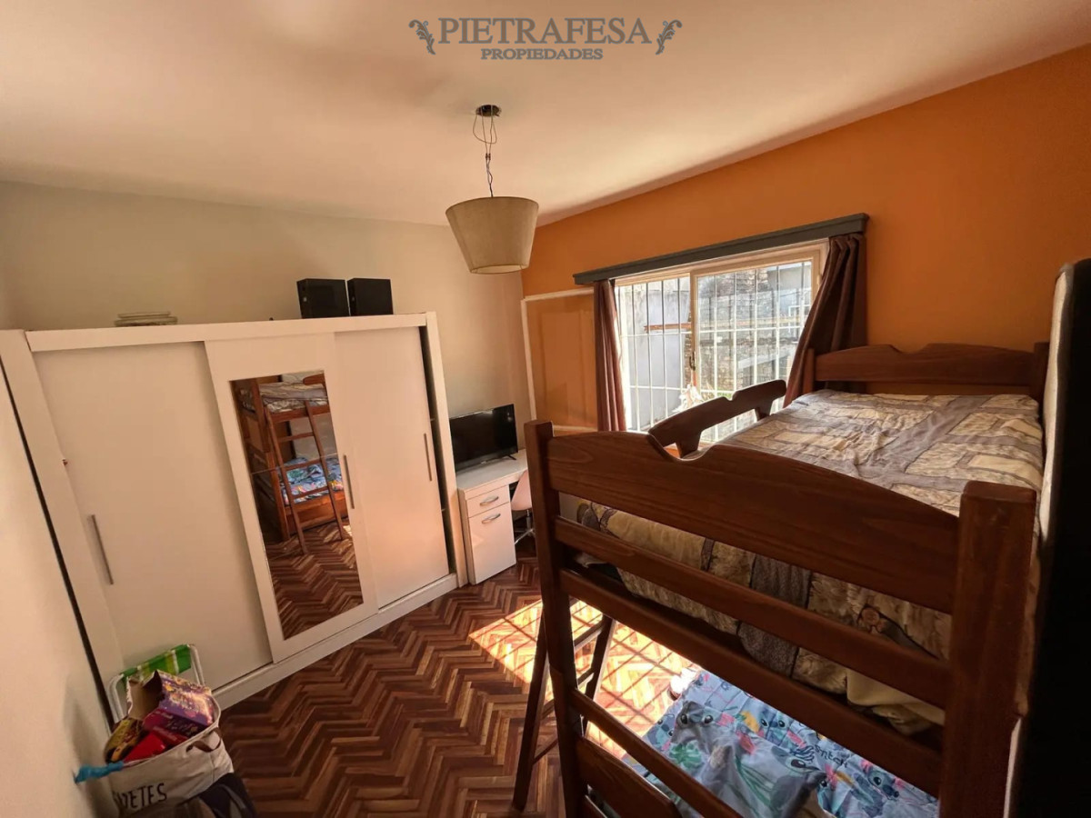 Casa ID.15827 - CARRASCO NORTE-2D-1B-GARAJE