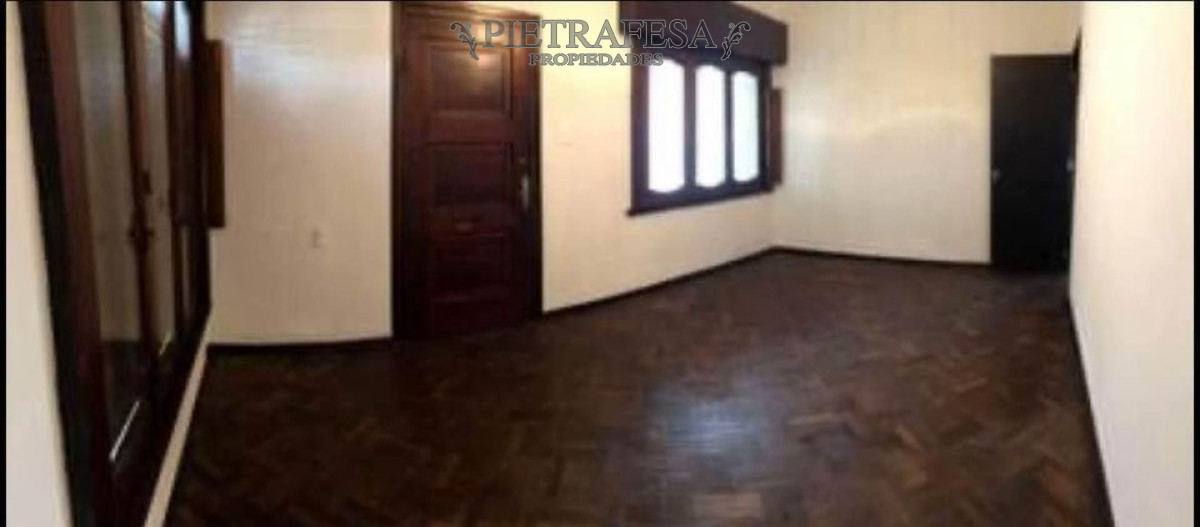Casa ID.11235 - Casa y apto en venta,4 dormitorios, 2 baños-Hipódromo 