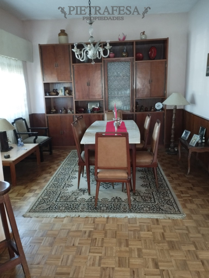 Casa ID.7234 - Casa en venta 3 dormitorios, 3 baños, patio y garaje- Estivao -Parque Batlle