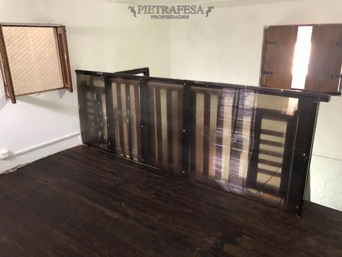 Casa ID.7676 - Casa en venta, Con Renta  3 dormitorios, 1 baño y barbacoa-Antonio Diaz - Prado 
