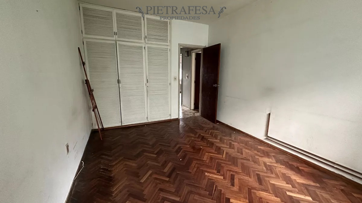 Casa ID.10336 - Casa en venta 4 dormitorios, 3 baños, fondo, gje-Buceo