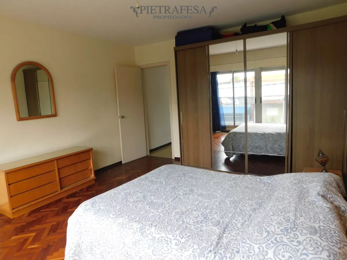 Casa ID.10913 - Casa en venta con renta, 2 dormitorios, 1 baño, gje-Buceo