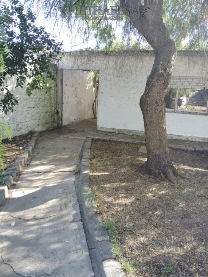 Casa ID.13862 - 2 casas en venta con gran terreno- Lezica 