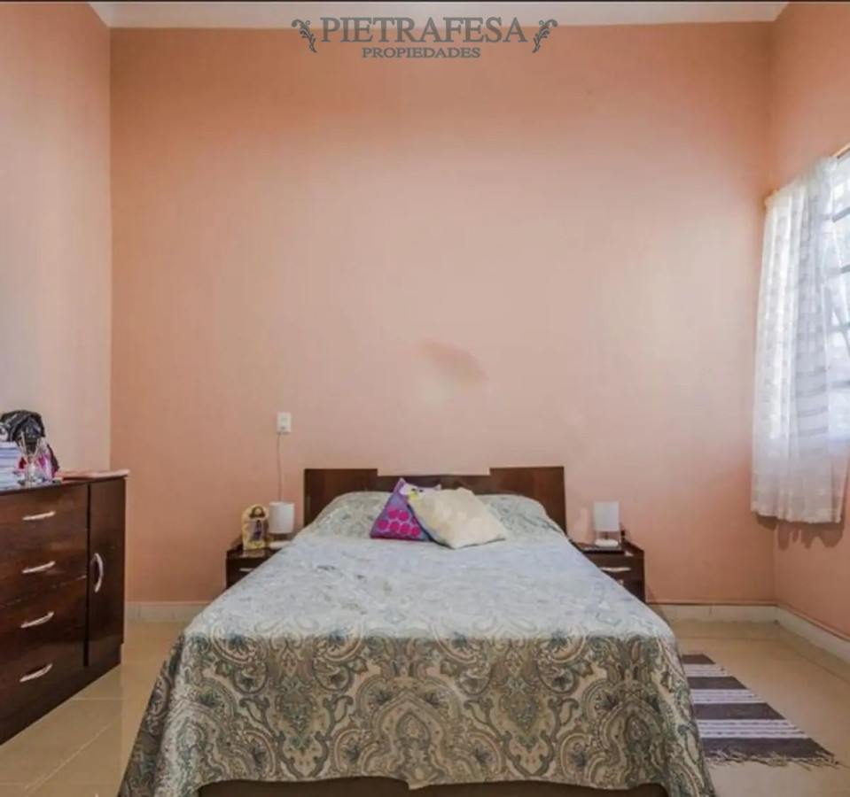 Casa ID.12608 - Casa en venta 4 dormitorios, 2 baños, garaje-Unión