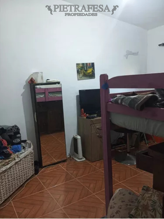 Casa ID.12701 - Casa en venta, 8dormitorios, 2baños, patio, cochera, piscina. El Pinar.