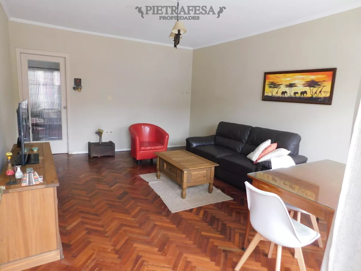 Casa ID.10913 - Casa en venta con renta, 2 dormitorios, 1 baño, gje-Buceo