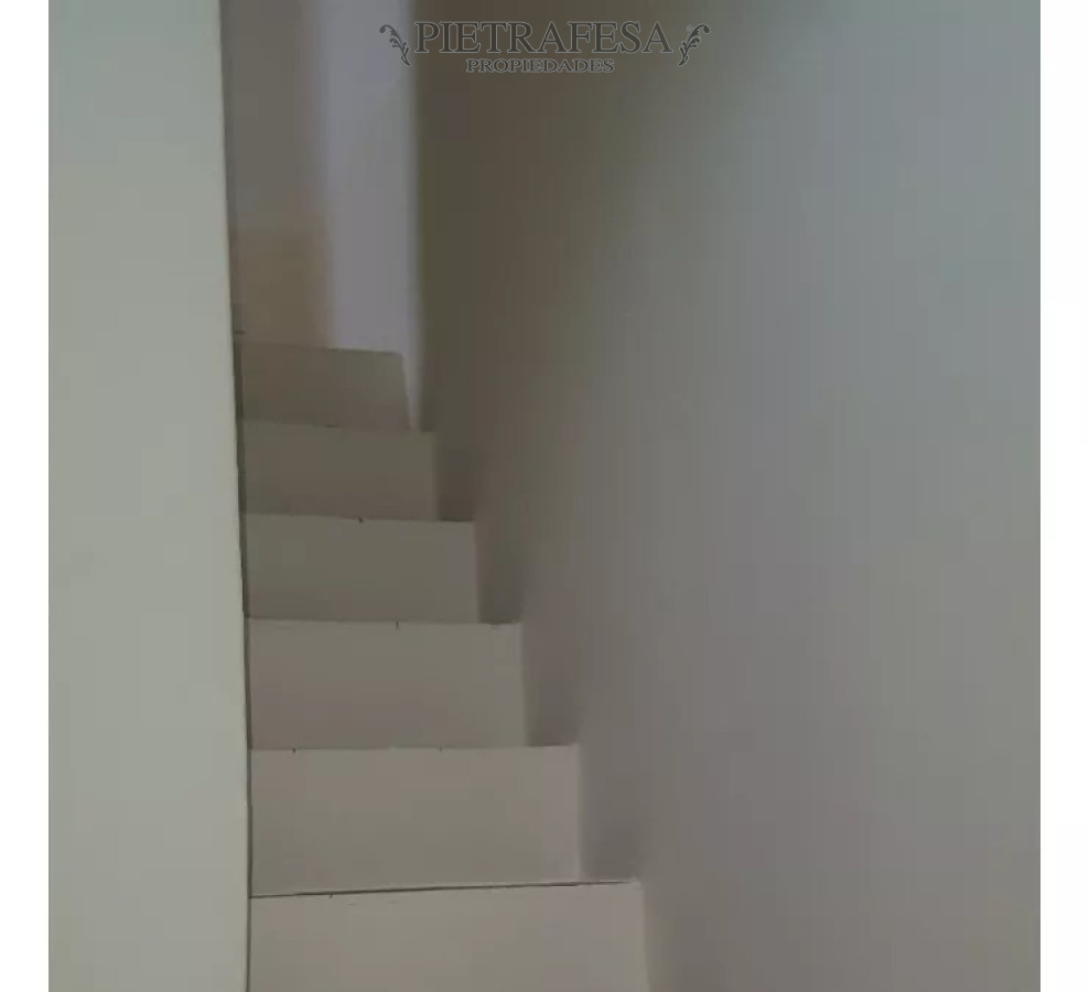 Casa ID.9620 - Casa en venta con renta, 2 dormitorios, 1 baño, patio- Unión.