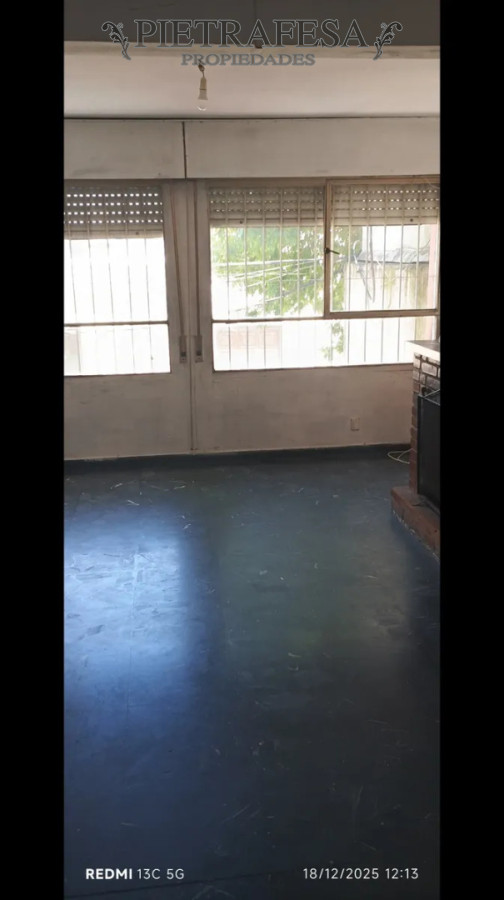 Casa ID.15017 - Casa en venta, 3 dormitorios, 1 baño, patio con parrillero. La Blanqueada.