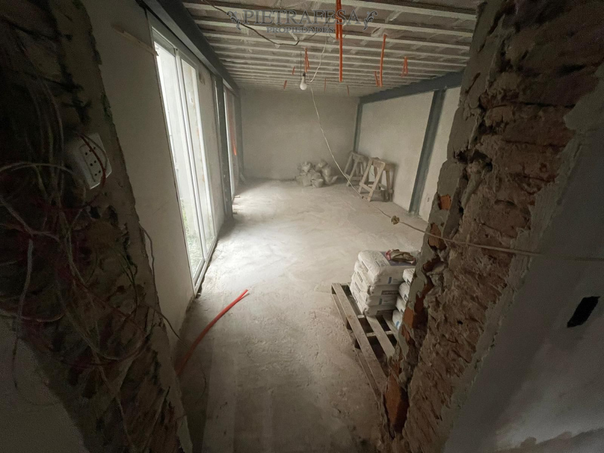 Casa ID.10424 - Casa a terminar en venta, 3 dormitorios, 2 baños-Palermo 