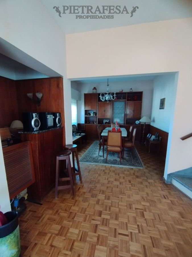 Casa ID.7234 - Casa en venta 3 dormitorios, 3 baños, patio y garaje- Estivao -Parque Batlle