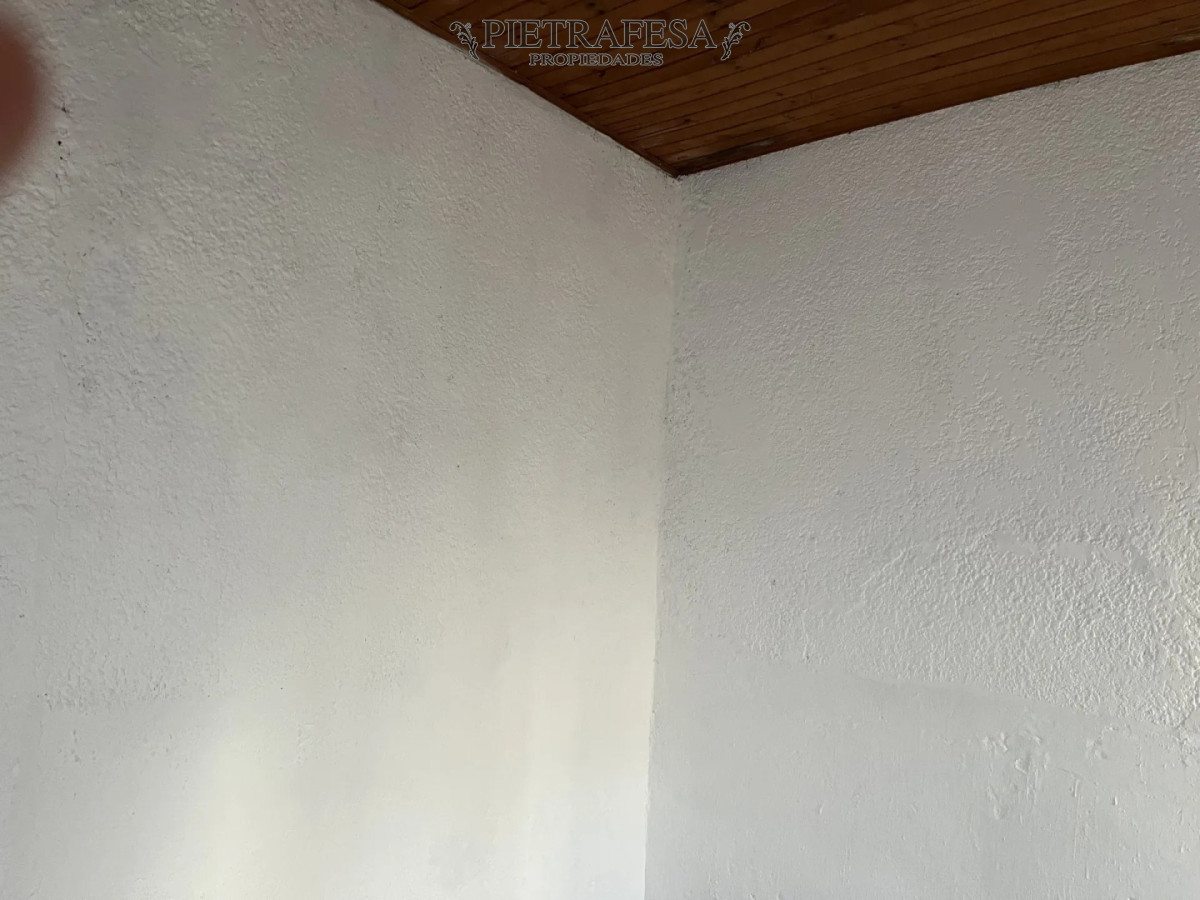Casa ID.16326 - Casa en alquiler, 3 dormitorios, 1 baño, patio. Union.