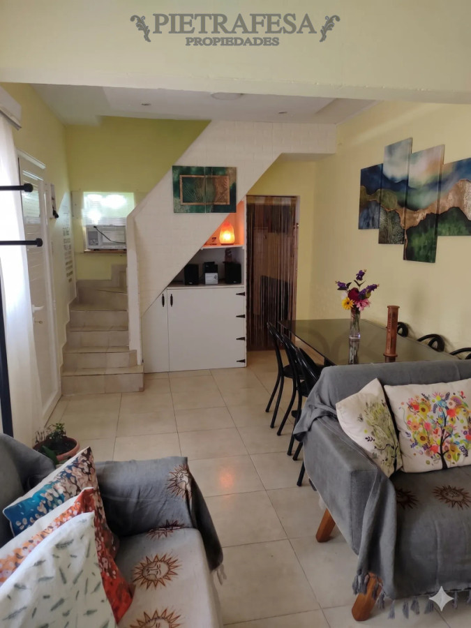 Casa ID.15660 - Casa en venta, 2 dormitorios, 1 baño, patio, garaje. La Blanqueada.