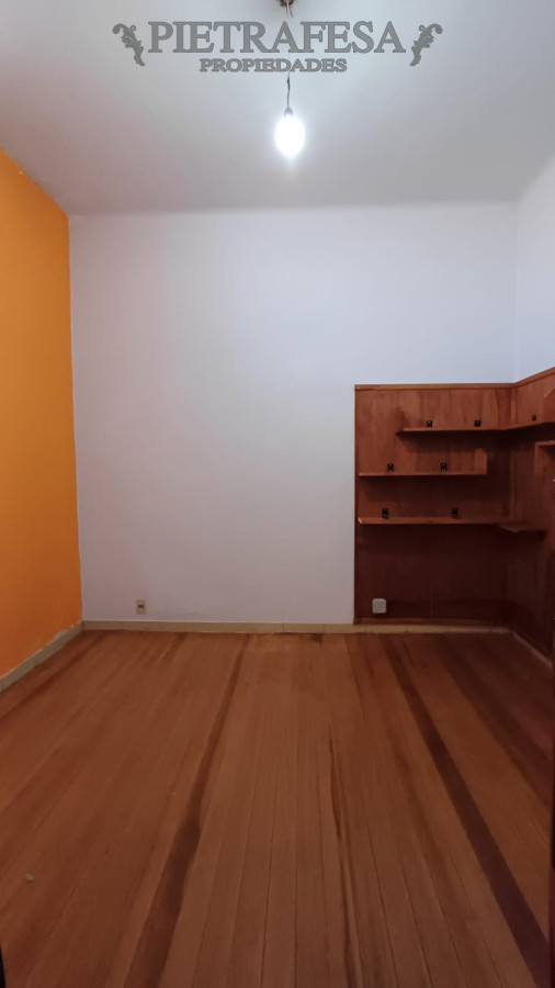 Casa ID.13946 - Casa en venta 1 dormitorio, 1 baño, azotea-La Teja