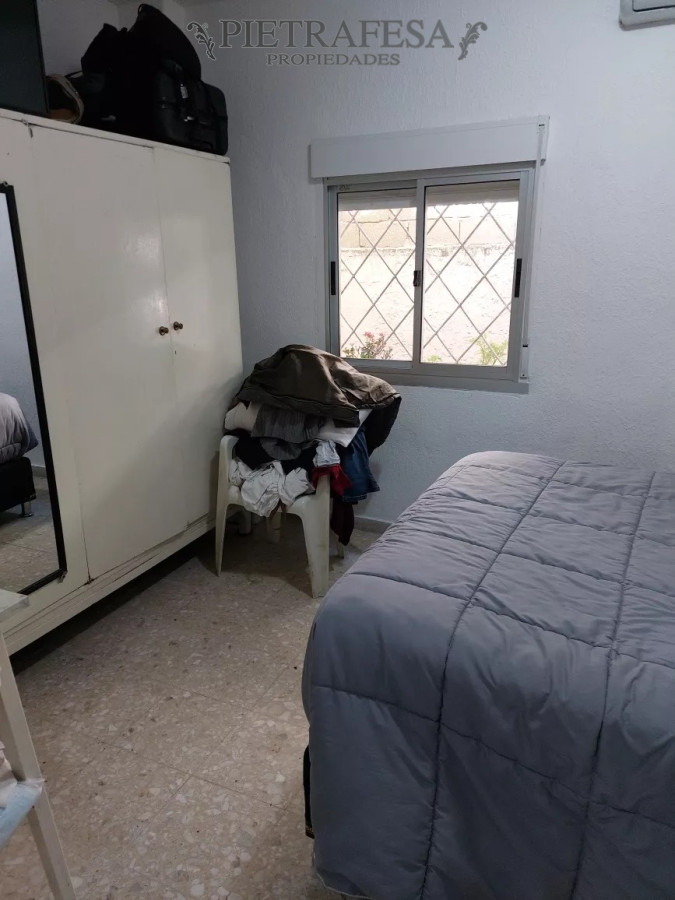 Casa ID.8866 - 2 casas en venta con renta!!, 4 dormitorios, 2 baños, fondo, gje-Paso de las Duranas