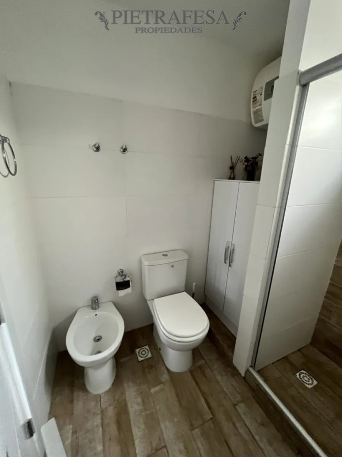 Casa ID.15022 - Casa en venta, 2 dormitorios, 1 baño, patio con parrillero, cochera. Solymar.