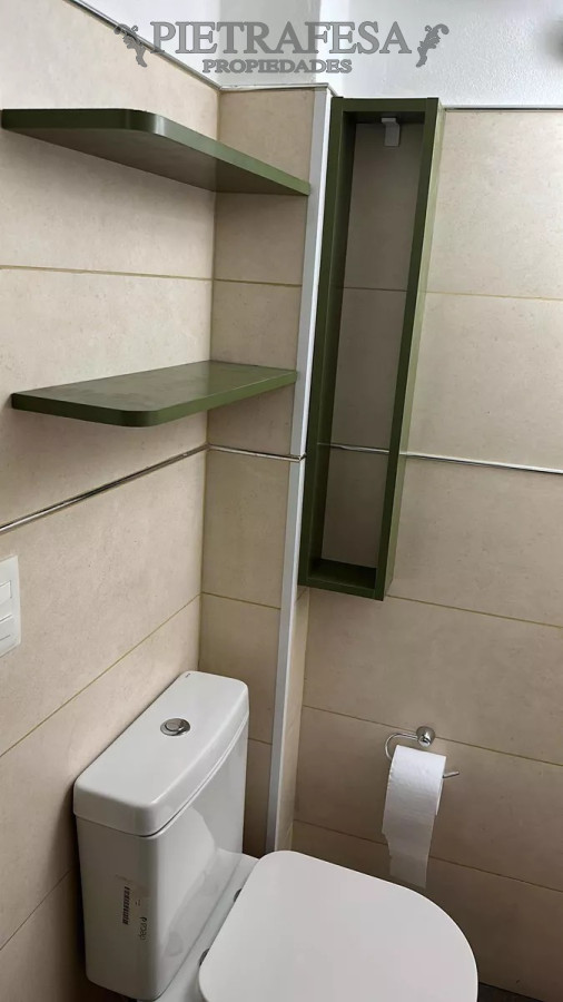 Casa ID.9504 - Casa en venta 2 dormitorios, 3 baños, azotea,gje-Reducto