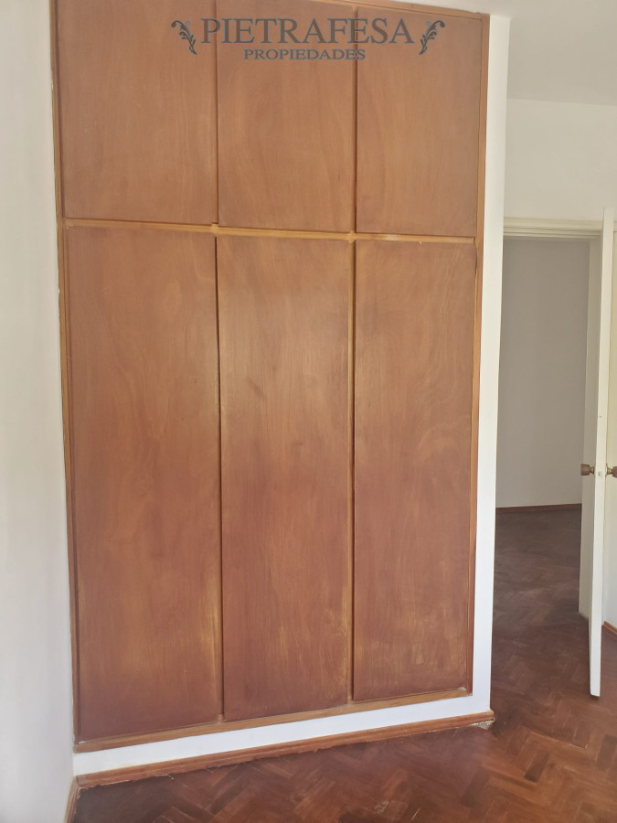 Casa ID.3342 - Casa en venta con renta 3 dormitorios 2 baños, fondo con parrillero y garaje-Costa Rica-Carrasco